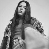 Courtney-Hadwin-press-by-Joe-Magowan-2019-billboard-1548.jpg