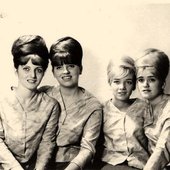 The teardrops (Cincinnati, OH, United States)