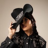 Ana Castela