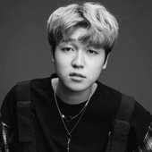 b&w