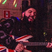 Pedro com guitarra