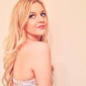 Kelsea Ballerini 