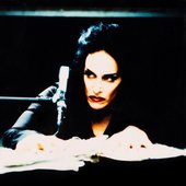 Diamanda at the piano