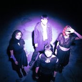 Entre Sombras - 2024
