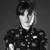 rozalén b&w