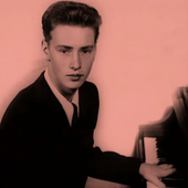 john-williams-young-at-piano.png