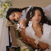 Chloe x Halle