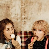 2Yoon Harvest Moon Photo