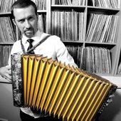 The Yellow accordion