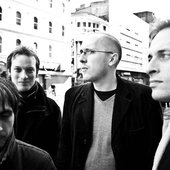 hum-band-28e10c3f-6c4a-4ccf-91d4-525628b053f-resize-750.jpeg