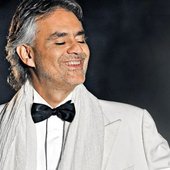 AndreaBocelli_FacebookOficialAndreaBocelli_160515.jpg