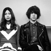 GLIM SPANKY