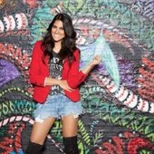 a-cantora-de-pagode-hellen-caroline-em-foto-de-divulgacao-do-disco-o-sonho-aconteceu-1405987487775_300x200.jpg