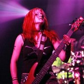 Janean Marie Buch (Bass)