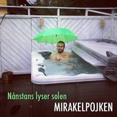Nånstans lyser solen