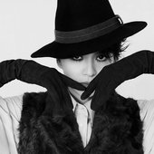 Harper's Bazaar HK - December 2025