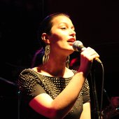 Niki King Performing Live