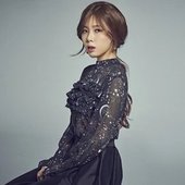 Lee Si Eun profile photo 1