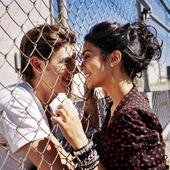 Zac Efron & Vanessa Hudgens