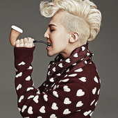 VOGUE