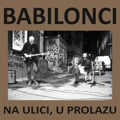 Na ulici, u prolazu