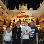 the sics at taj mahal