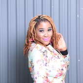 Lady-Zamar.jpg