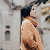 Photo by Mari Kusakari