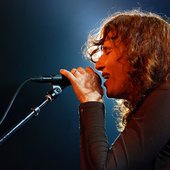 ALIX > Alice (Vocals/Tambourine)