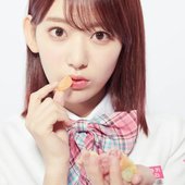 Miyawaki_Sakura_Produce_48_promotional_photo_8.jpg