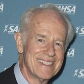 Mike_Farrell_2016.jpg