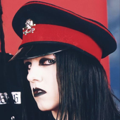 SantsuLovsMetal 的头像