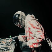 PYKE live photo.png