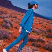 hugo in the blue