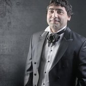 Nuri serinledici.jpg