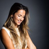 AmeliaWarner-11-Photo-C_-Bas-Bogaerts-scaled.jpg