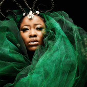 thandiswa.png