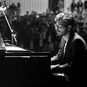 Francesco+Nigri+piano+BW.jpg