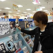 A-bee putting his signature on display board