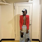 F1L-7nDWYAE82WS.jfif