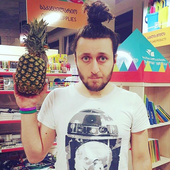 Oto posing with pineapple