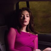 lorde in a car