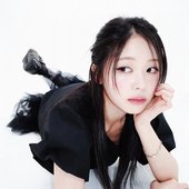 instagram-mini-album-pre-release-song-2-2-4-broken-to-be-v0-hiu4sooe77qe1.jpg