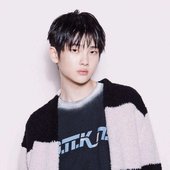 Zhou-Zhennan-1-1.jpg