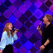 109367001BR_DNA_Singers_S2_E1.mxf_.00_22_47_01.Still002.jpg