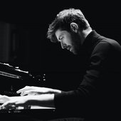 FlorianChristl_Coverbild(1).jpg