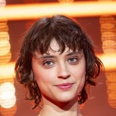 7674110-exclusif-pomme-claire-pommet-lors-de-1200x0-3.jpg