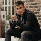 Rostam-cr-Daniel-Seung-Lee-2017-billboard.jpg