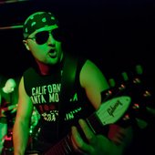 Maciej \"Iron\" Bartnicki - gitara