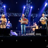 shrewsbury-uk-26th-aug-2013-folk-band-capercaillie-perfoming-at-the-DD573K.jpg
